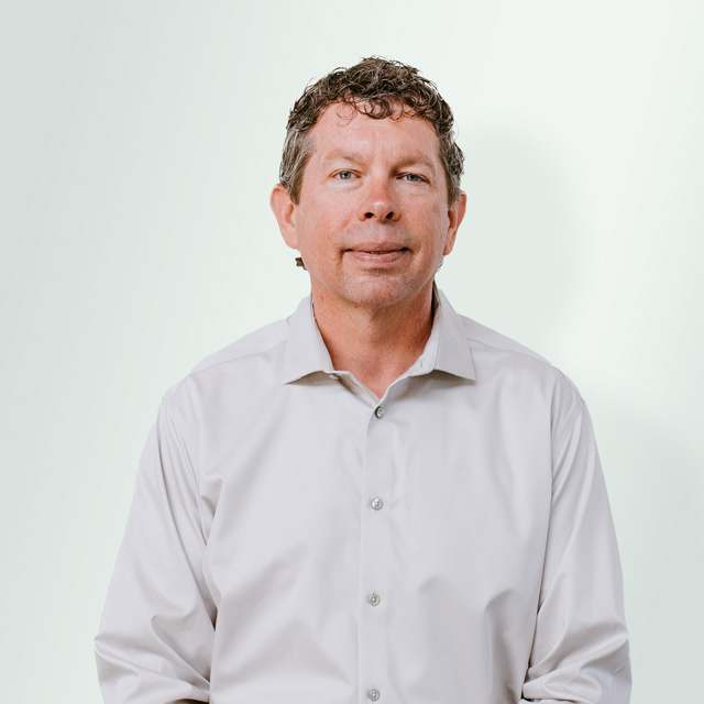 Rod Smith works at Volano